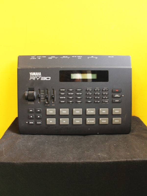 Yamaha RY30 Drum Machine
